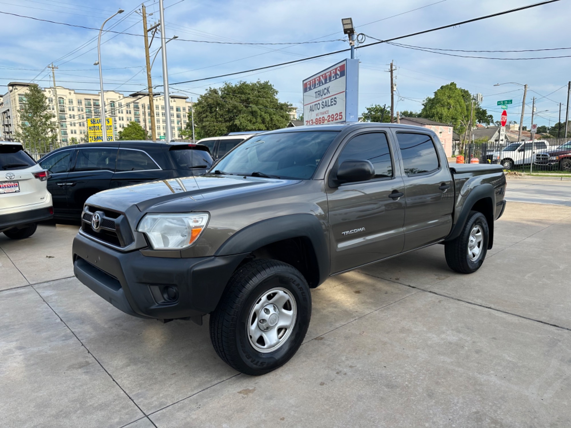 photo of 2012 Toyota Tacoma PreRunner Double Cab V6 Auto 2WD